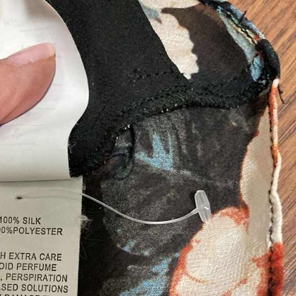 Nicholas NWOT Lola Ruffle Floral Print Silk Blouse. Size 0. - Picture 11 of 11